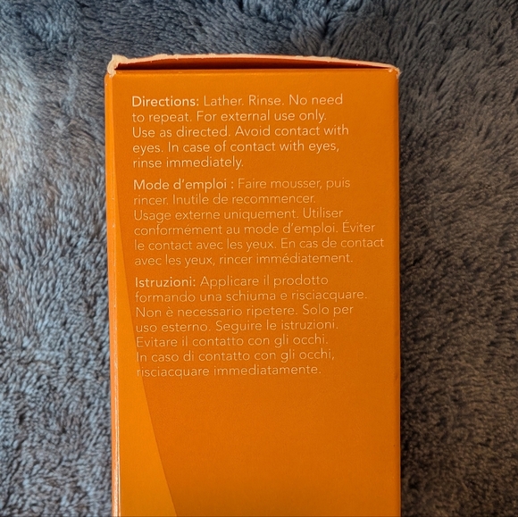 OLEHENRIKSEN Truth Juice Daily Cleanser 5 fl.oz. 150mL - Picture 7 of 14